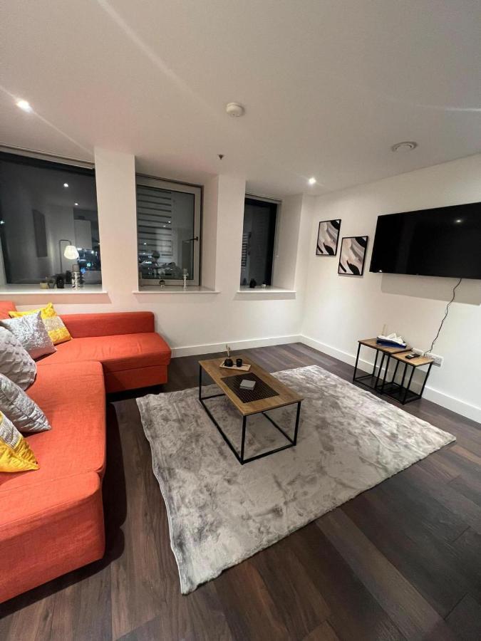 Spacious Sleep 7 Flat 20 Mins Central London Bp65 Ngoại thất bức ảnh